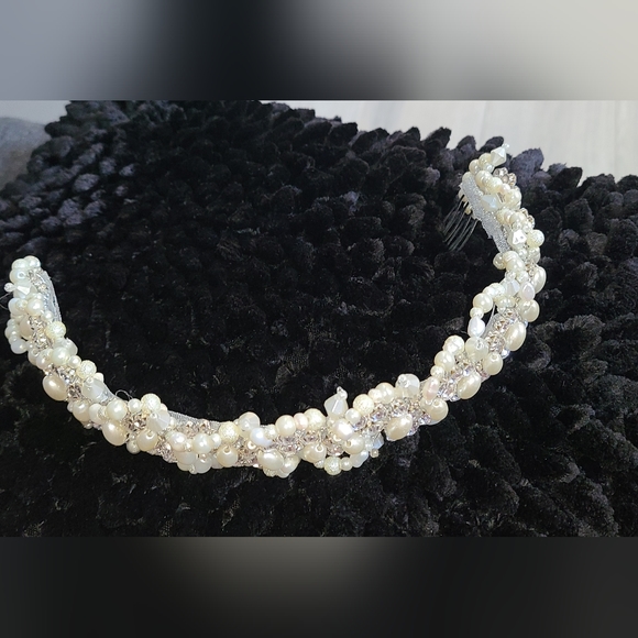 Tiara - Picture 4 of 5